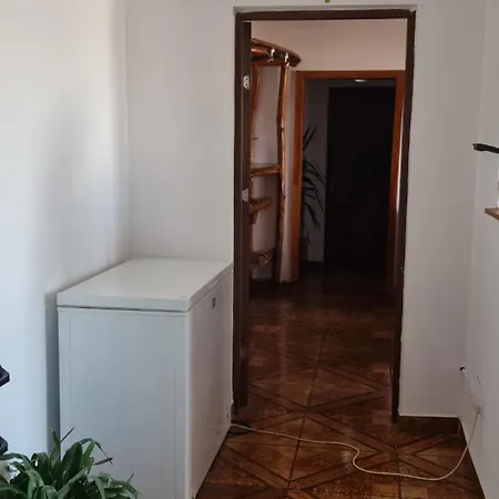 Apartman F&b *